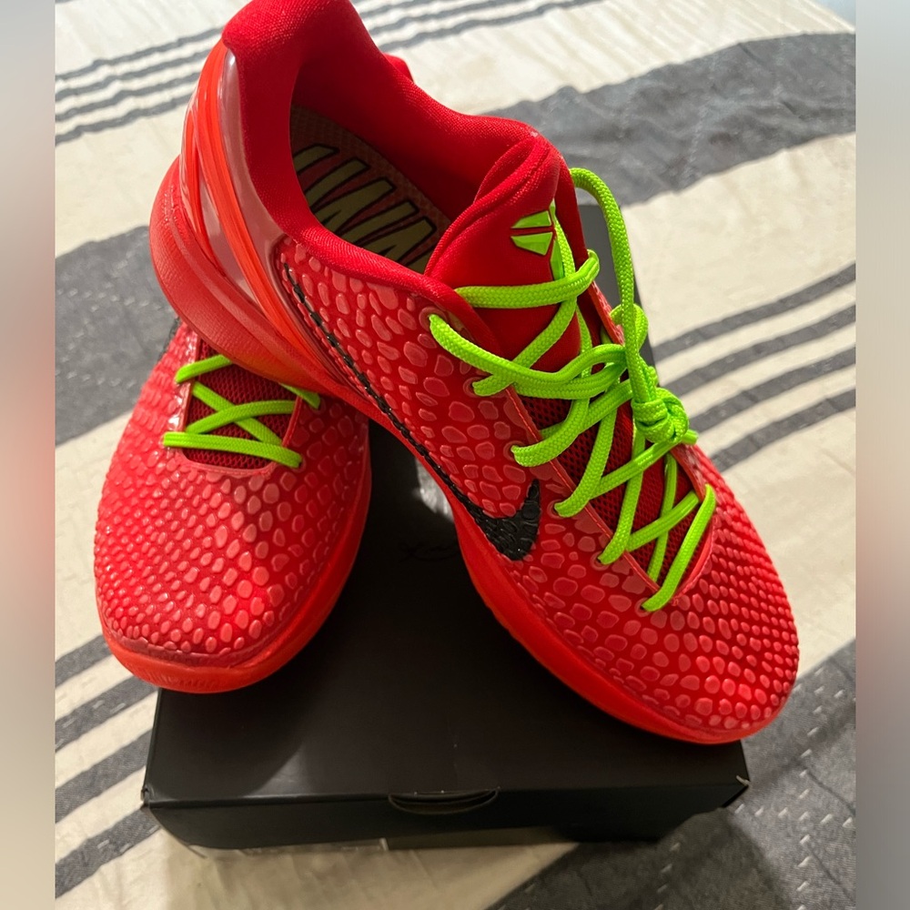 Kobe 6 Protro reverse grinch  size 10 NIB